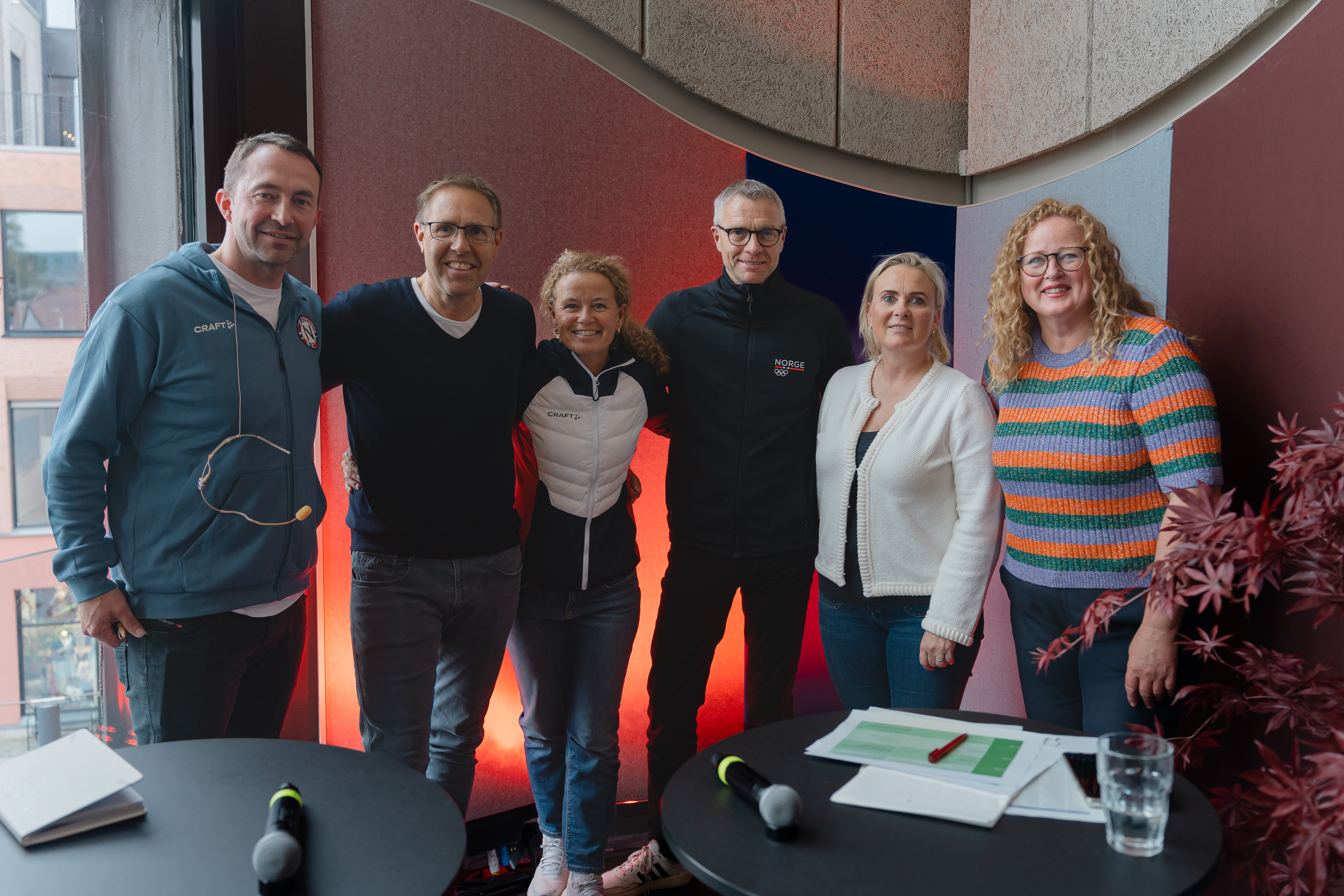 Fra fredagens "Cultiva-lunsj" i Kristiansand, hvor de utvalgte satsingsprosjekter ble presentert; f.v. Arthur Koot, OLT Sør, Trond Wåland (prosjektleder), Sonja Wåland (NBF), Jarle Ausland (OLT Sør), Christin Østhassel (KBK), og daglig leder i Cultiva, Kirsti Mathiesen Hjemdahl. Foto: Kraftverk/Nadiia Manukian.
