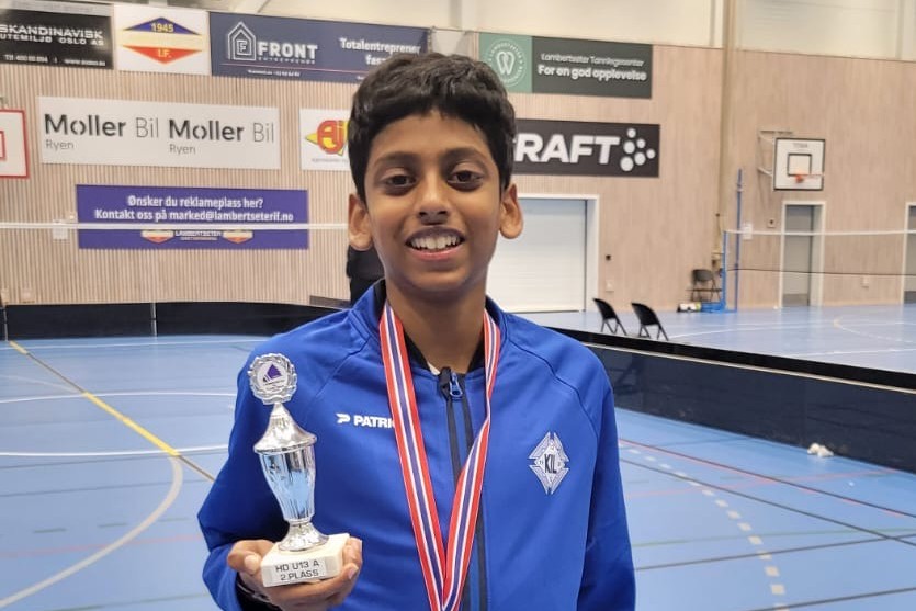 Dhakshan imponerte i Sverige