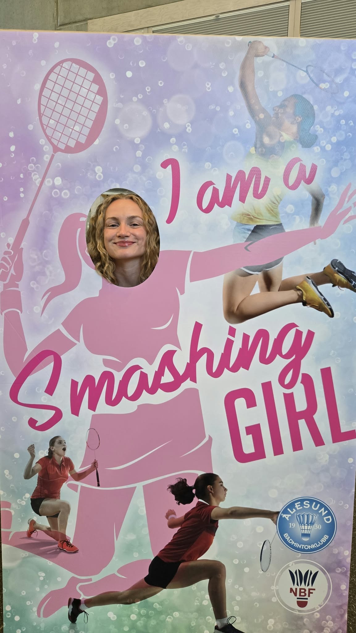 smashing-girls 8.jpeg