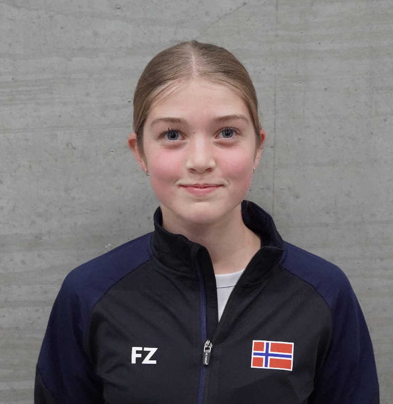 Nora LANGEN